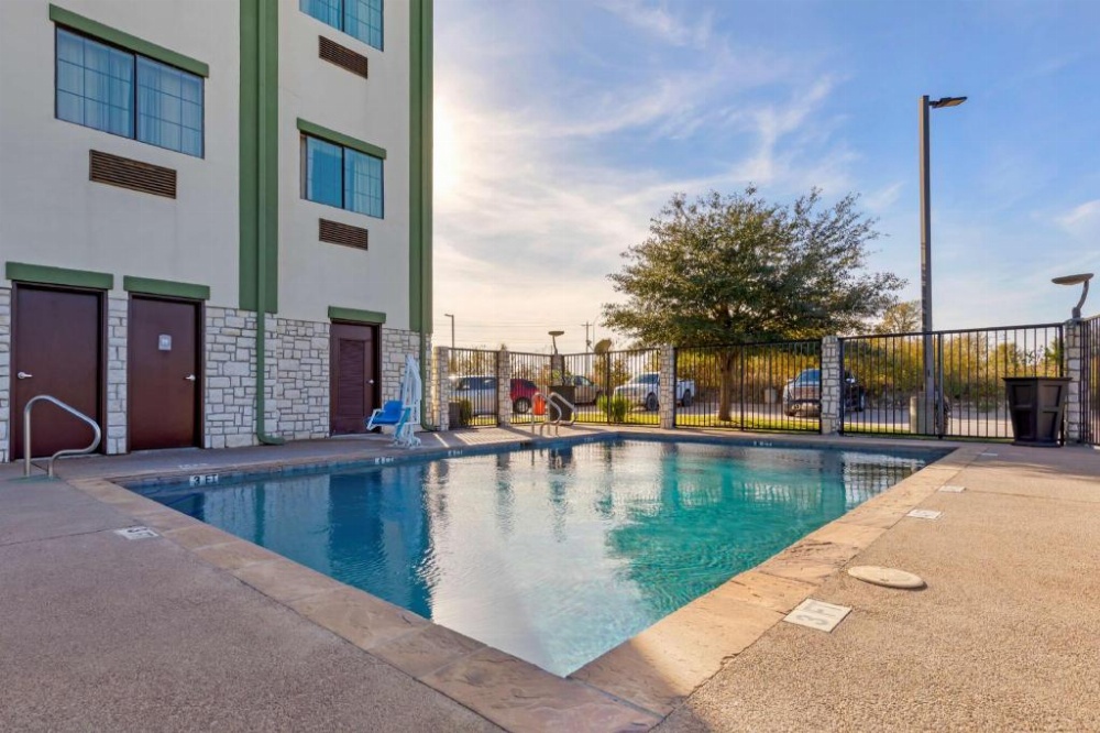 Best Western Plus La Grange Inn And Suites Image 14