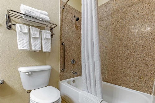 Best Western Plus La Grange Inn And Suites image 36